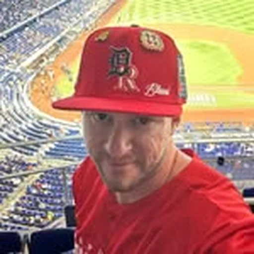 @dj_julz_ profile image