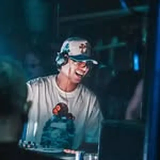 @dj_revelo profile image