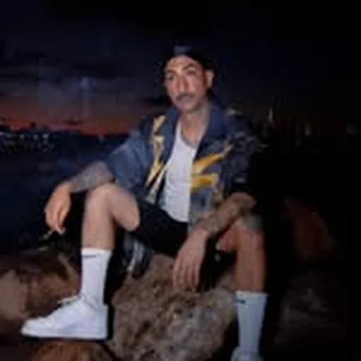 @dj_sadboy profile image