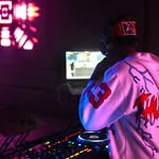 @dj_smashhh profile image
