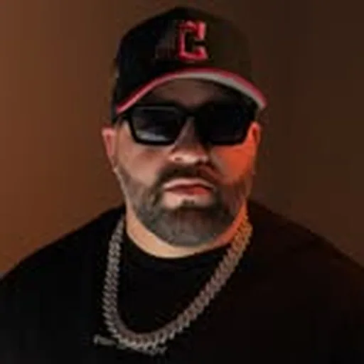 @dj_smoov profile image