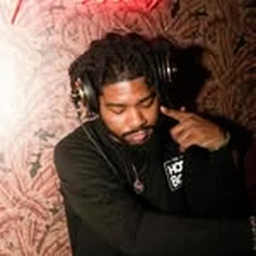 @djbmph profile image