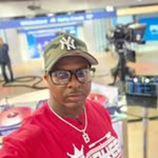 @djbookeem profile image