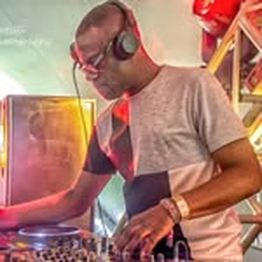 @djbooker_t profile image