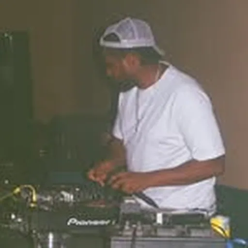 @djcapouk profile image