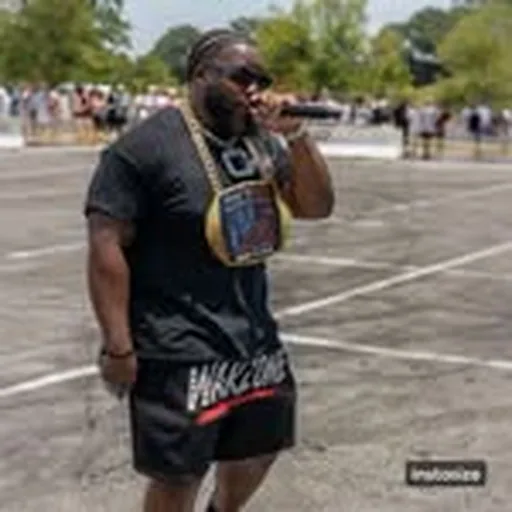 @djcheeto_ profile image