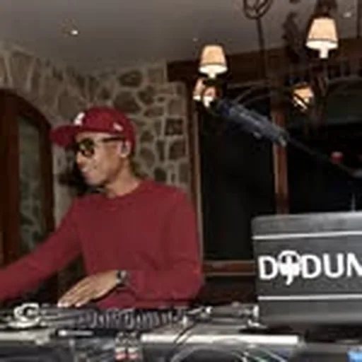 @djdummy profile image
