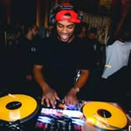 @djease_ profile image