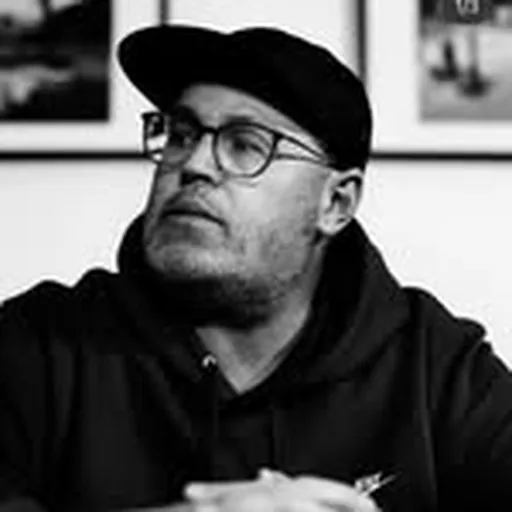 @djlarge profile image