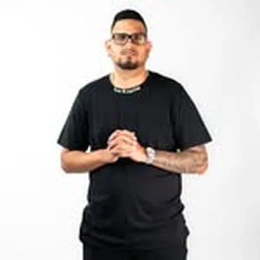 @djluistowers profile image