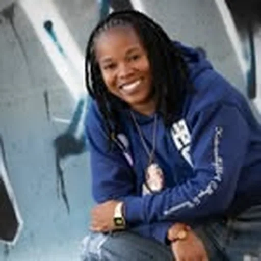 @djlyris profile image