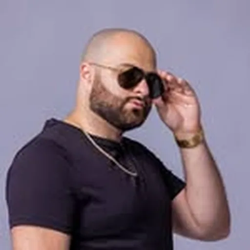 @djmadrussian profile image