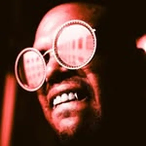 @djpaulkom profile image