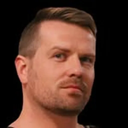 @djrickysixx profile image