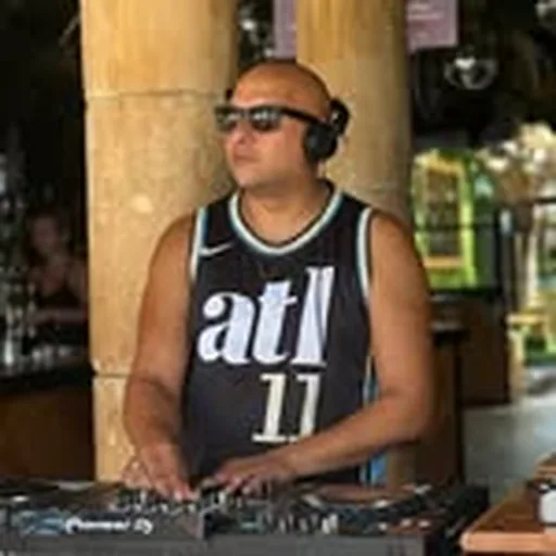 @djsollie profile image