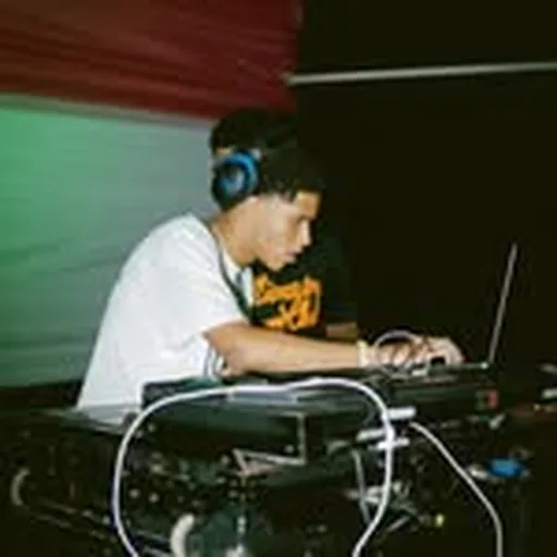 @djzacky_ profile image