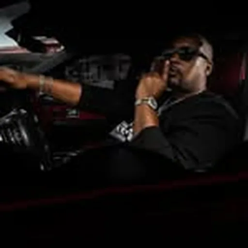 @dot_quietmoney profile image