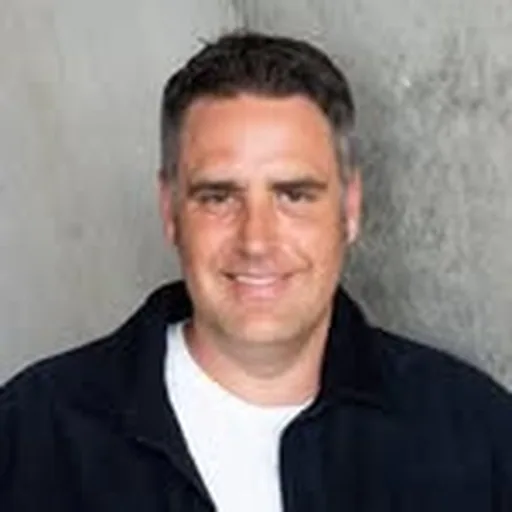 @dralexhoward profile image