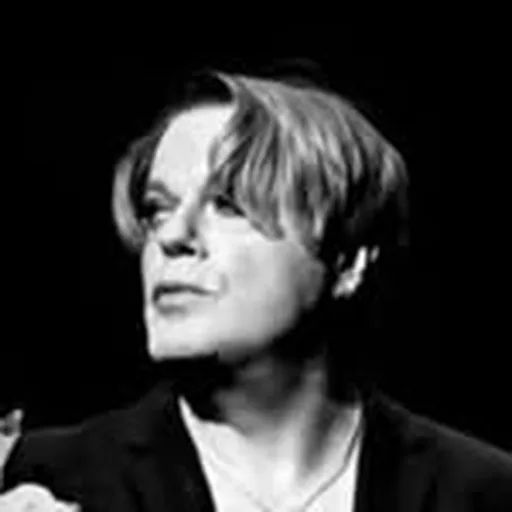 @eddieizzard profile image