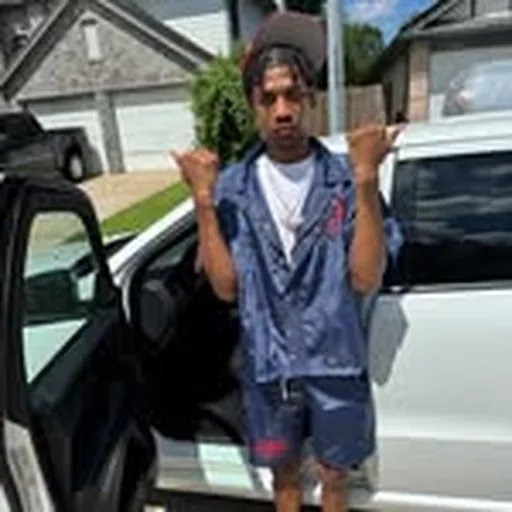 @ej.dadonn profile image