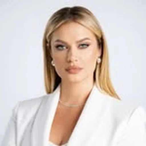 @elena_cucicovschi profile image