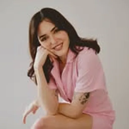 @elenacarr0ll profile image