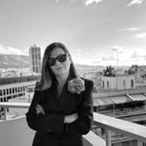 @elenista profile image