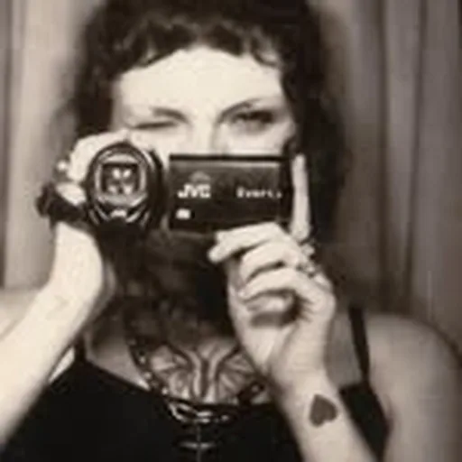 @elevamy profile image