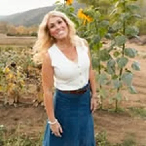 @elisethecookielady profile image