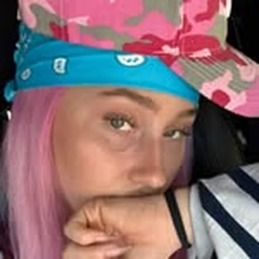 @ella.koe profile image