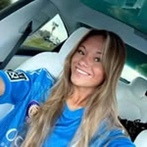 @ellagsimpson profile image