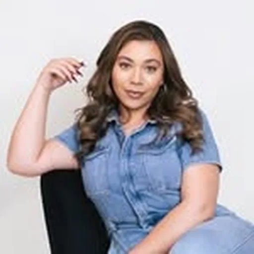 @ellehopew profile image