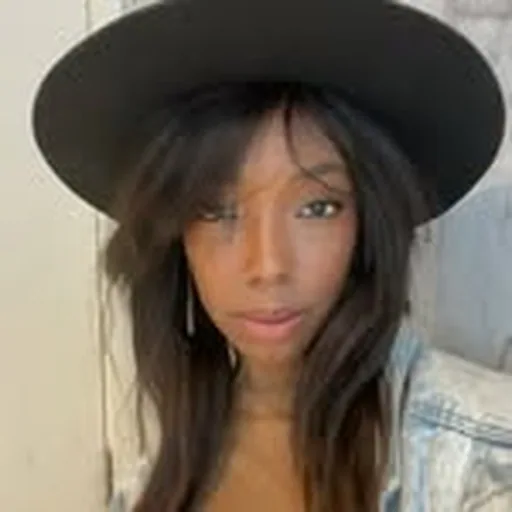 @ellelorraine profile image