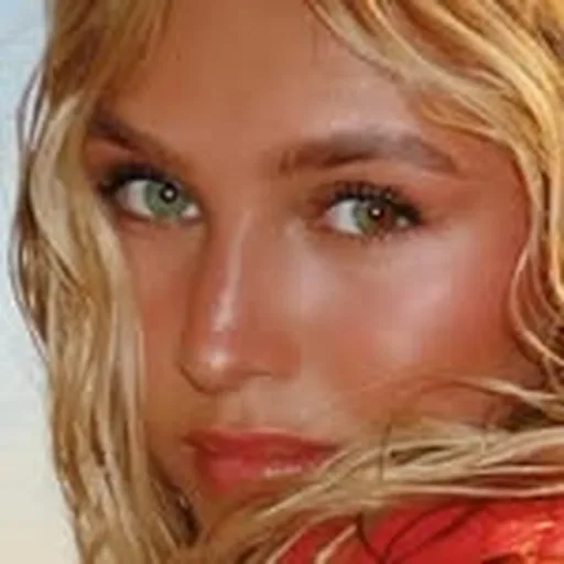 @ellhoran profile image