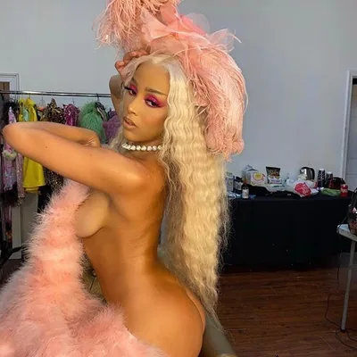 @elliebee__ profile image