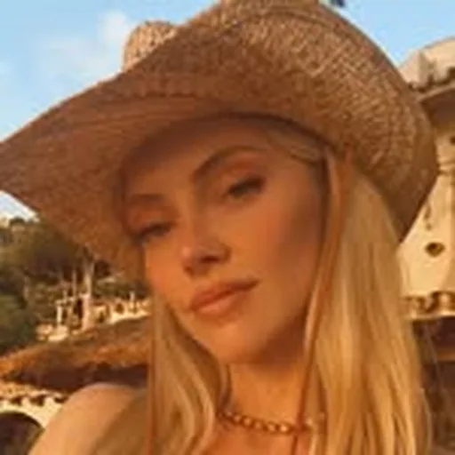 @elloelle profile image