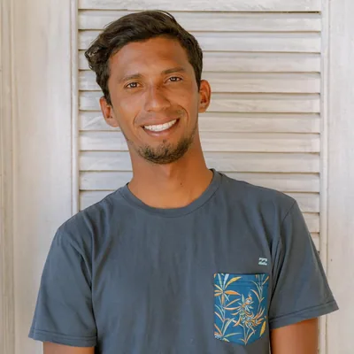 @elyin_profsurf profile image