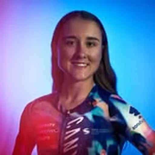 @em_dixon_ profile image