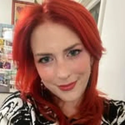 @emflemily profile image
