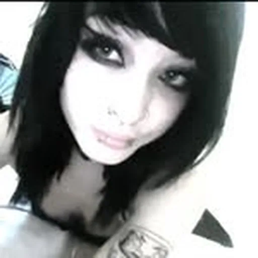@emi.afton profile image