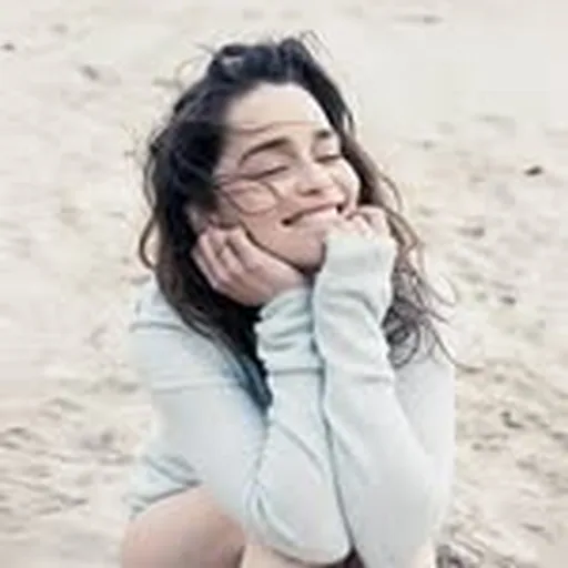 @emilia_clarke profile image