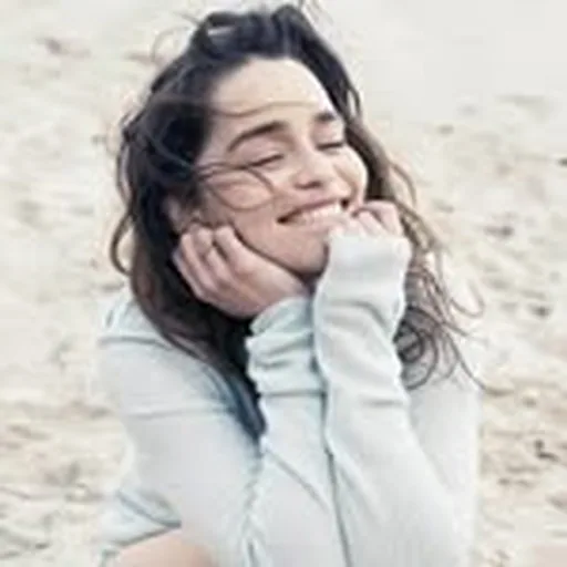 @emiliaclarke profile image