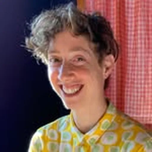 @emiliewapnick profile image