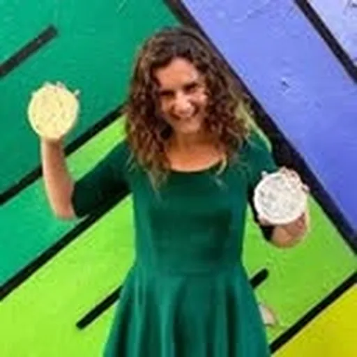 @emily_in_france profile image