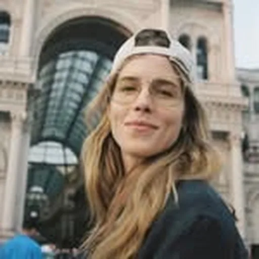 @emilybett profile image