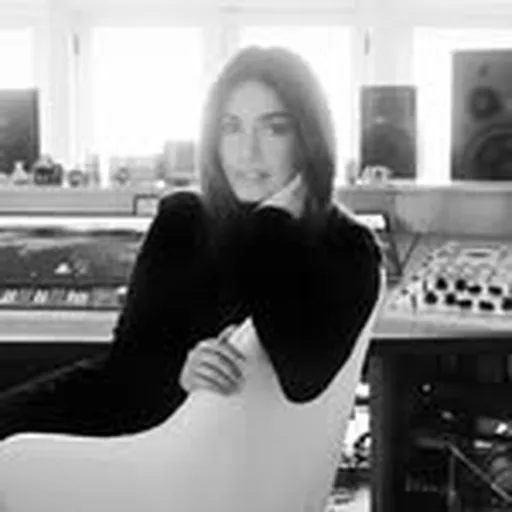 @emilylazarlodge profile image
