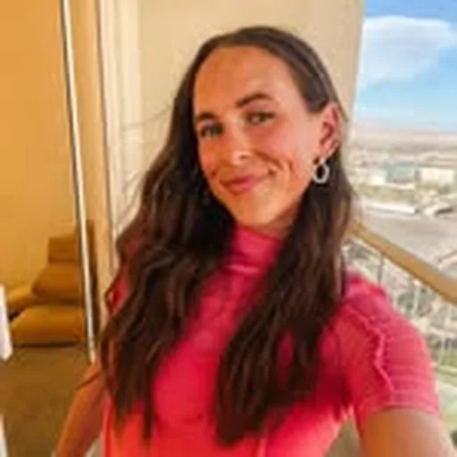 @emilyspeir profile image