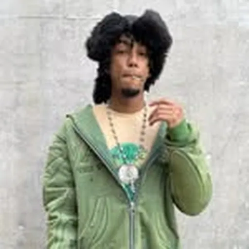 @emiteunico profile image