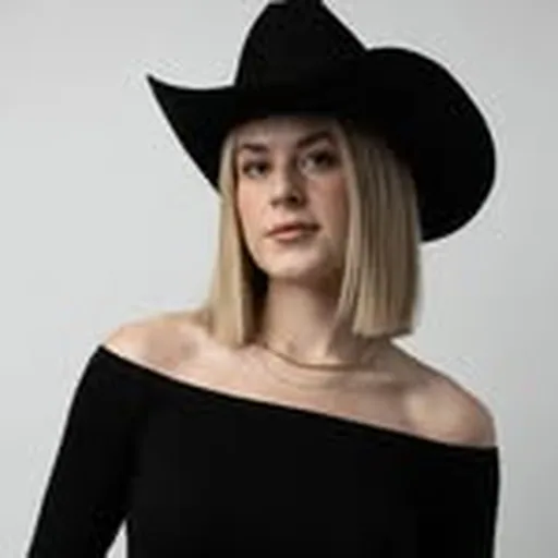 @emmacarolinemusic profile image