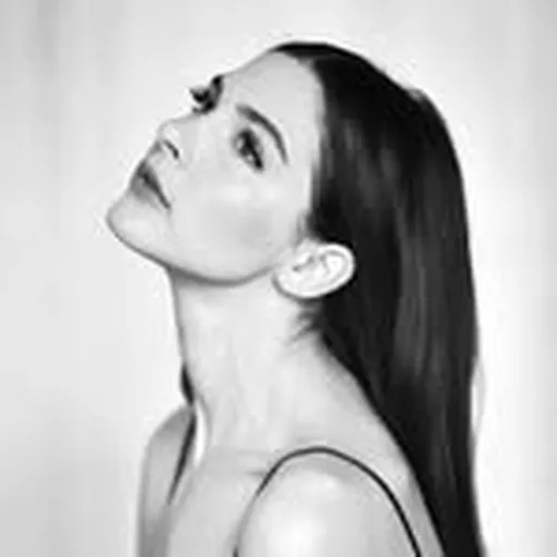 @emmarosen profile image